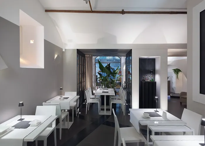 Gombithotel Hotel 4*