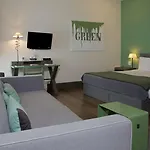 Gombithotel Otel 4*