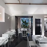 Gombithotel Otel 4*