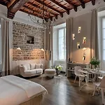 Otel Gombithotel