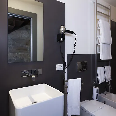 Ξενοδοχείο Gombithotel