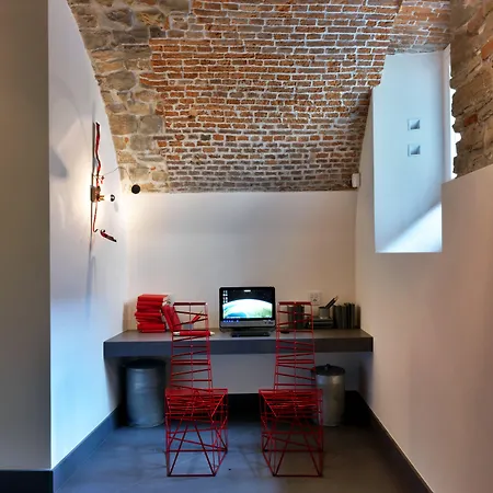 Gombithotel Hotel