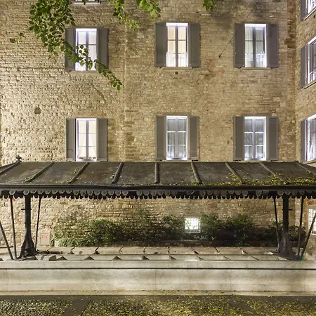 Gombithotel Otel