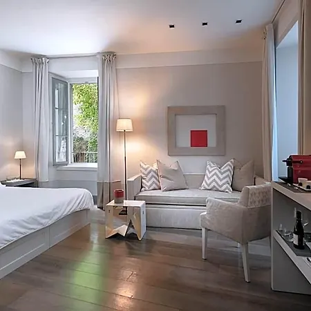 Gombithotel Hotel