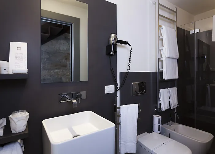 מלון Gombithotel