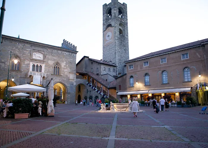 מלון Gombithotel