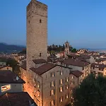 Gombithotel