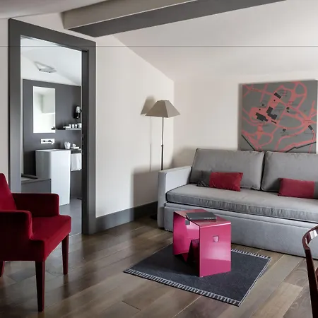 Gombithotel Hotel